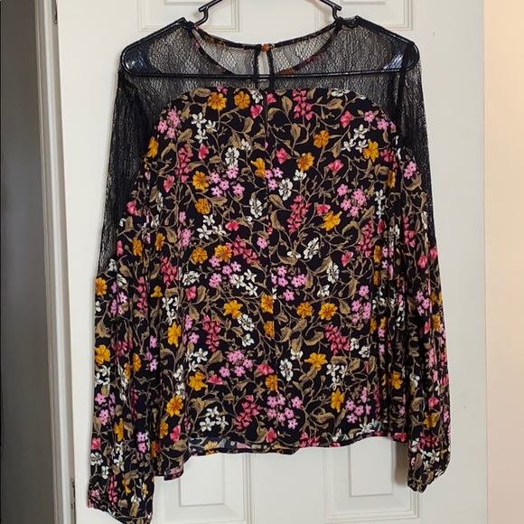 Zara Floral and Lace Blouse - Picture 3 of 7